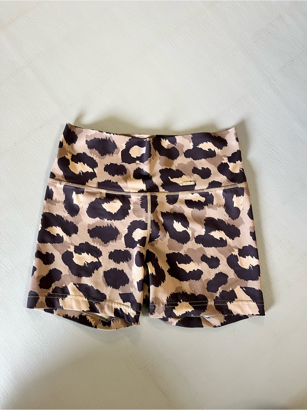 Leopard Print High Waist Women’s Active Shorts - Beige/Black
